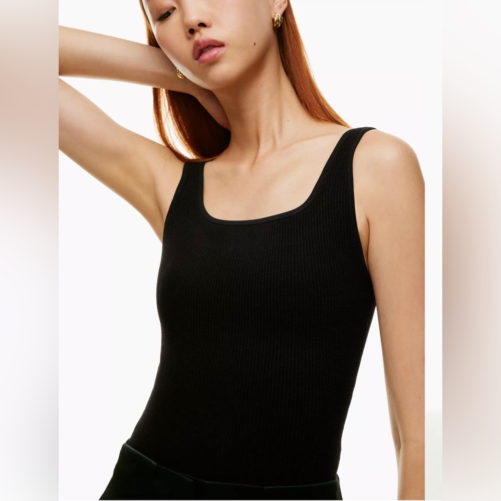 [NWOT]Aritzia Babaton Sculpt Knit Squareneck Tank Black Size M